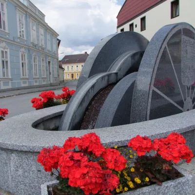 Steinmetz Mahringer - Brunnen und Skulpturen